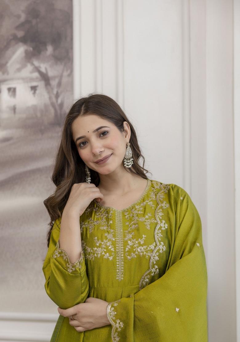 Green Resham Embroidery Art Silk Kurta Set - Indya