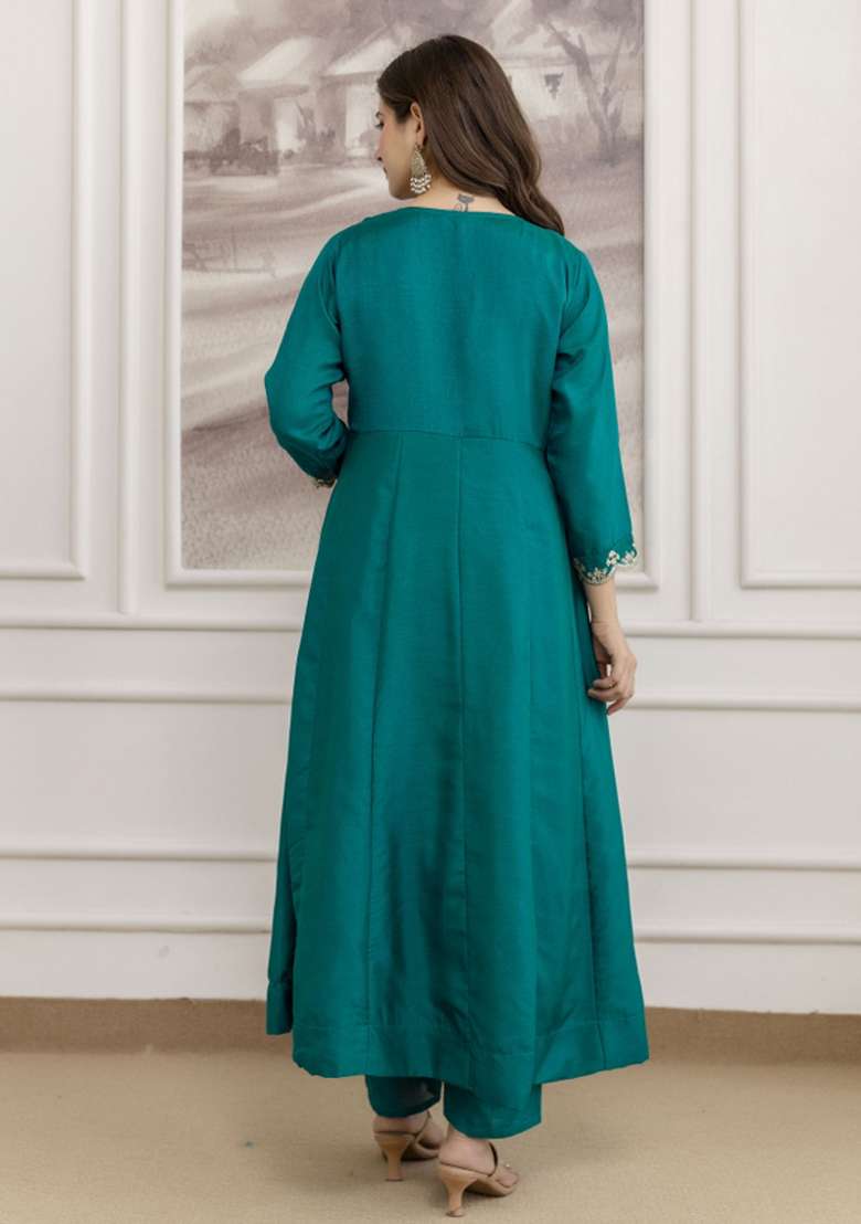 Green Embroidered Silk Straight Kurta Set - Indya