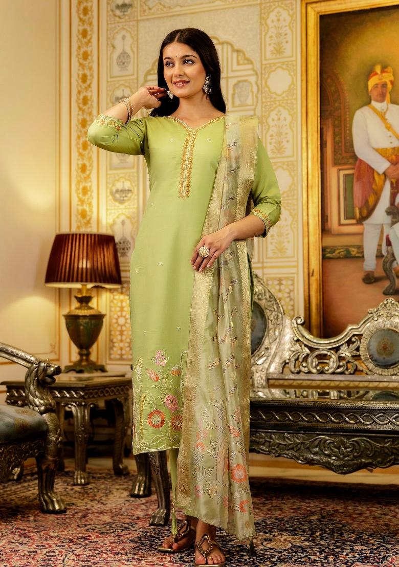 Green Resham Embroidery Viscose Kurta Set - Indya