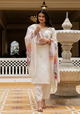Off White Resham Embroidery Chanderi Kurta Set