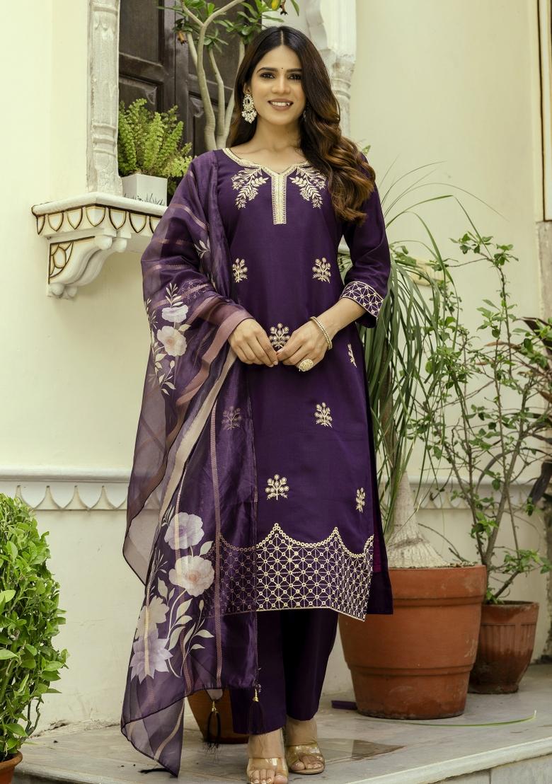 Wine Resham Embroidery Chanderi Kurta Set - Indya