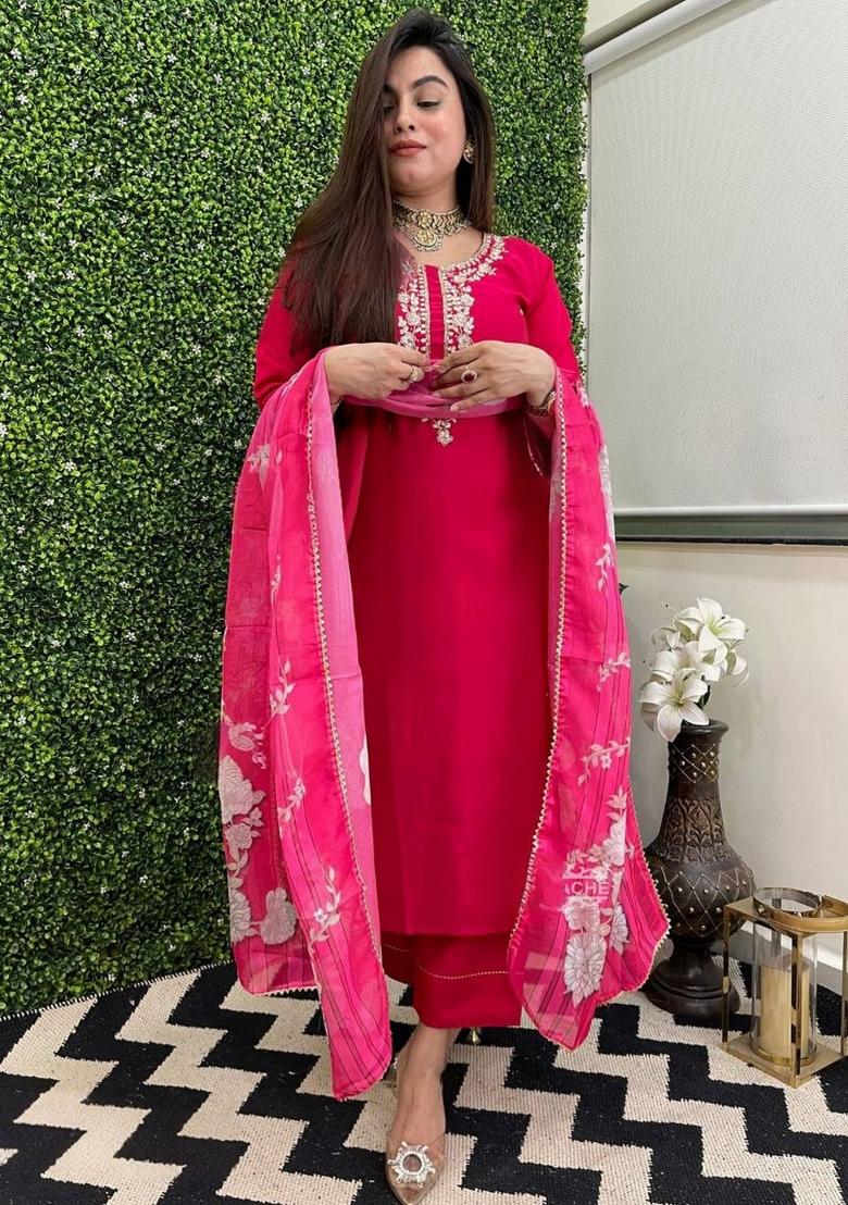 Pink Resham Embroidery Chanderi Kurta Set - Indya