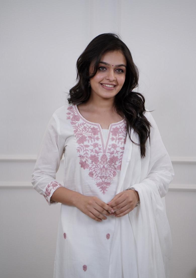 White Resham Embroidery Chanderi Kurta Set - Indya