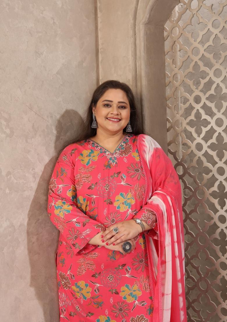 Red Abstract Print Rayon Kurta Set - Indya