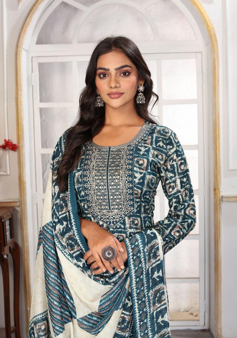 Green Abstract Print Rayon Kurta Set - Indya