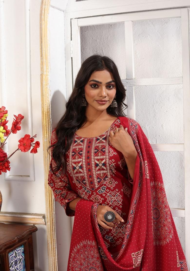 Red Abstract Print Chanderi Kurta Set - Indya
