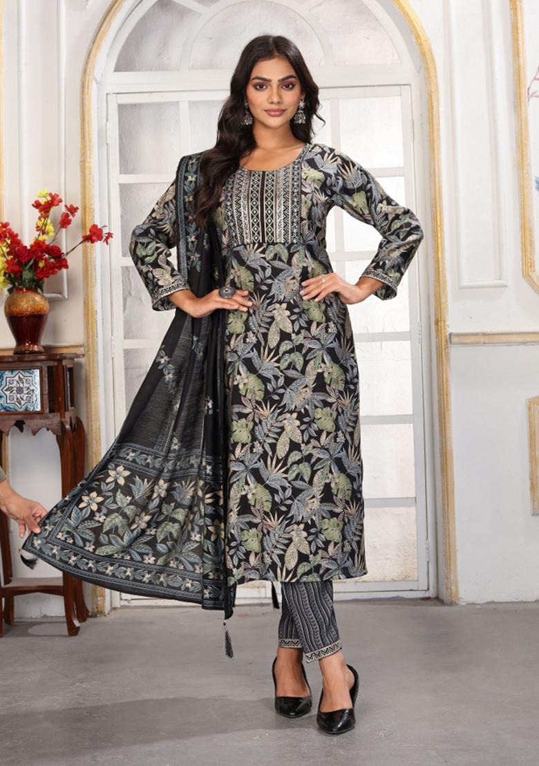 Black Abstract Print Chanderi Kurta Set - Indya