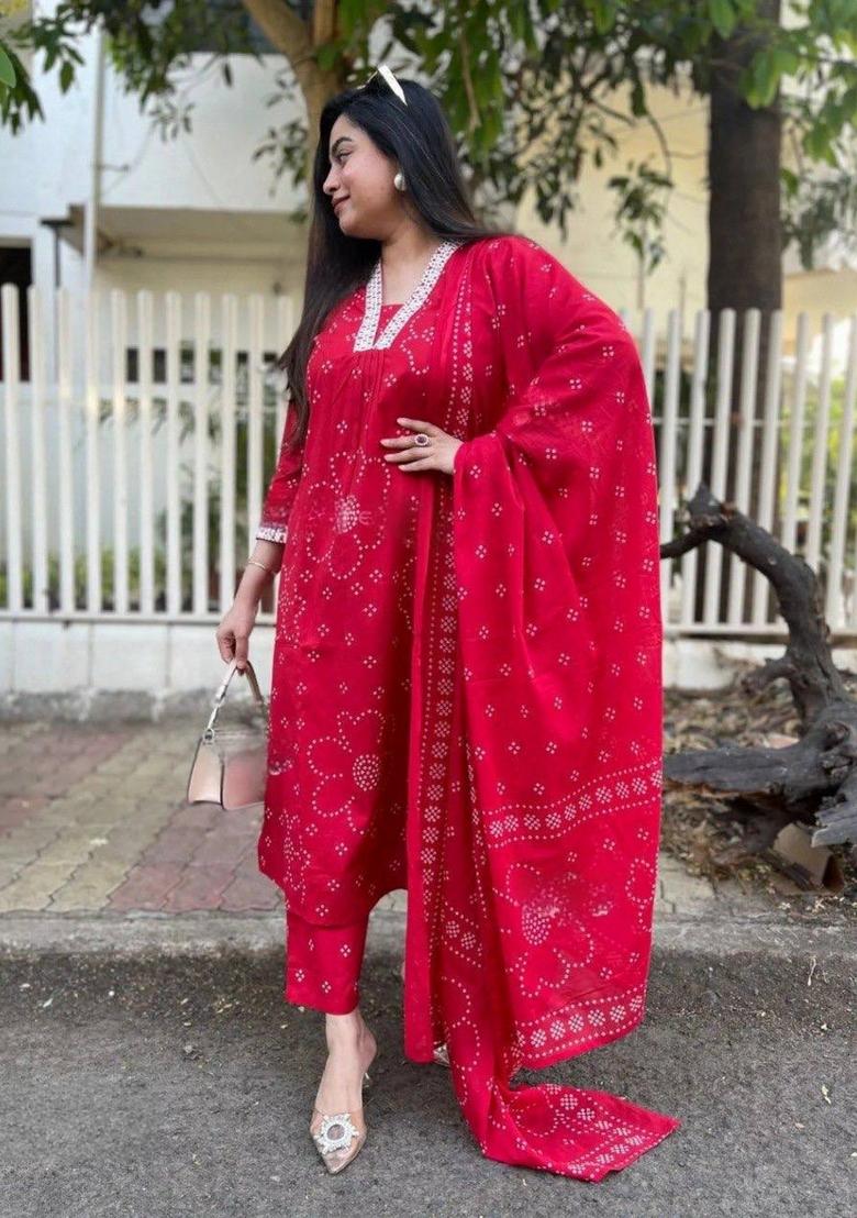Red Abstract Print Rayon Kurta Set - Indya