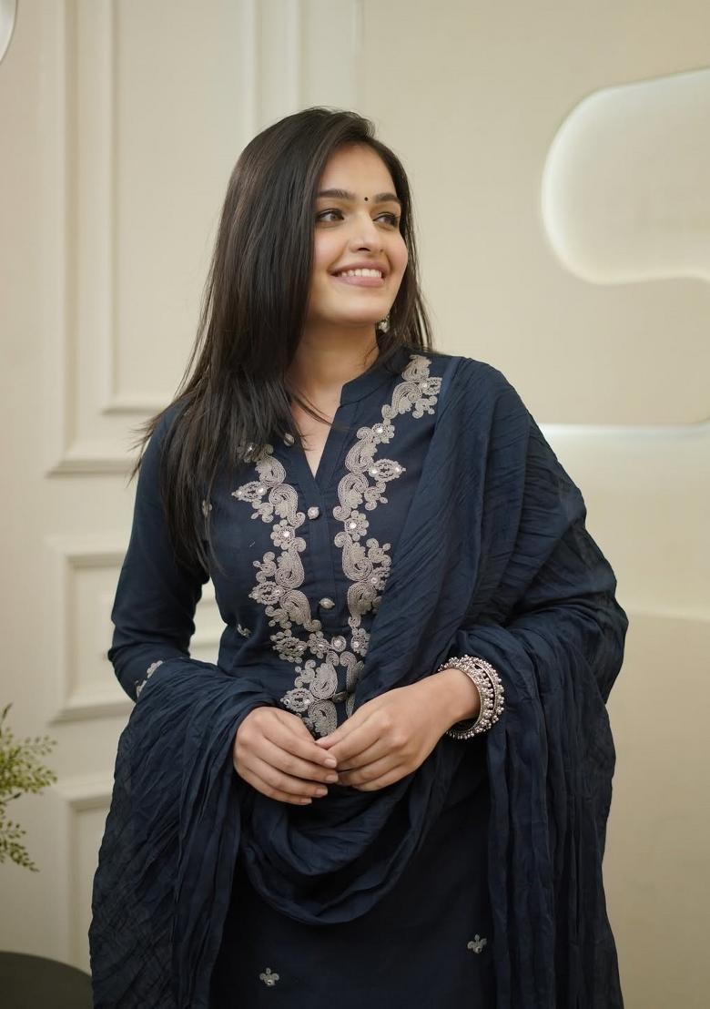 Blue Resham Embroidery Rayon Kurta Set - Indya