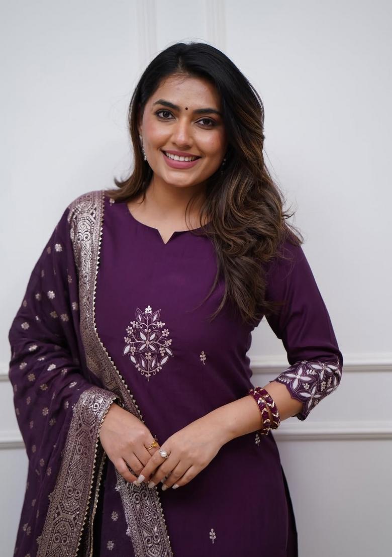 Wine Resham Embroidery Blended Cotton Kurta Set - Indya