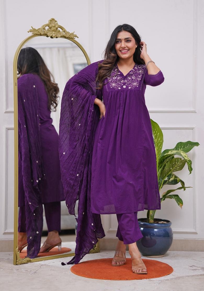 Lavender Resham Embroidery Viscose Kurta Set - Indya