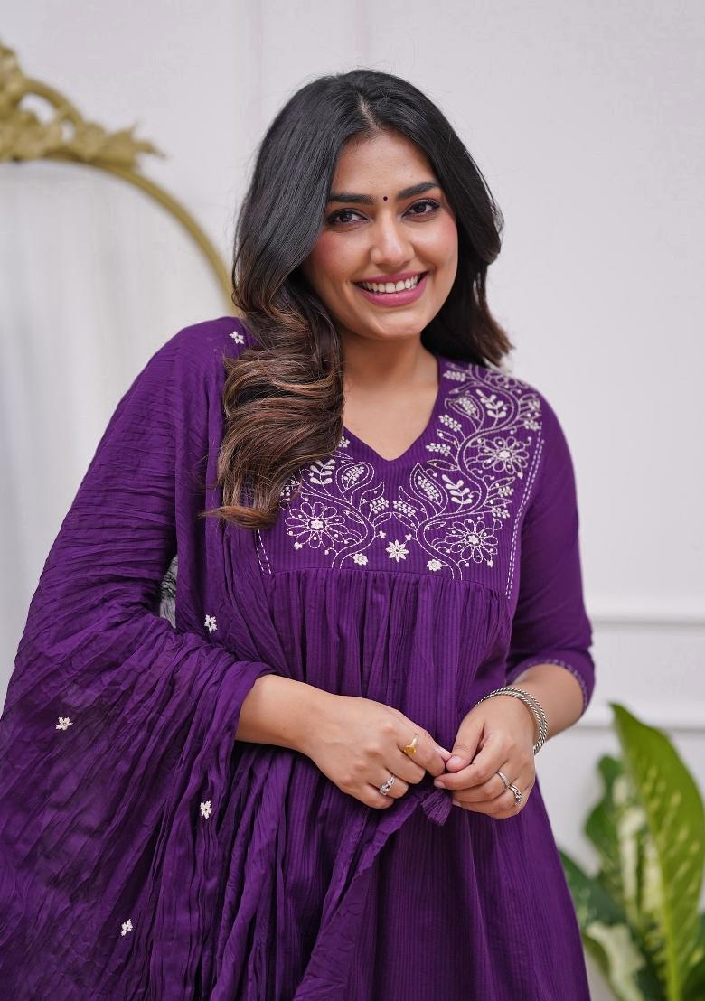 Lavender Resham Embroidery Viscose Kurta Set - Indya