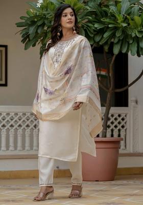 Off White Abstract Print Rayon Kurta Set