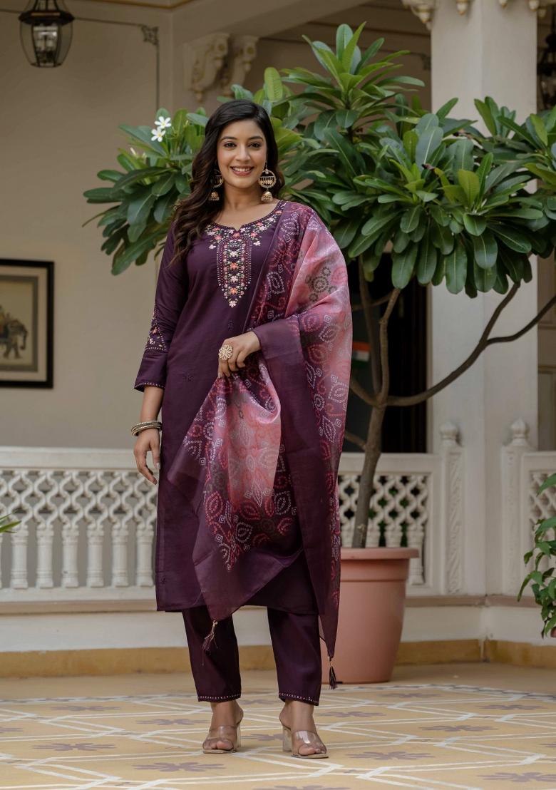 Wine Abstract Print Rayon Kurta Set - Indya