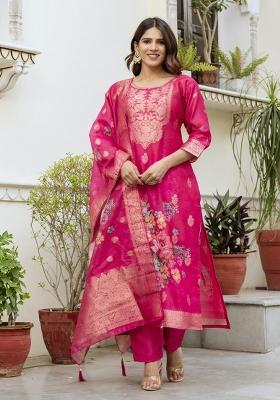 Pink Abstract Print Chanderi Kurta Set
