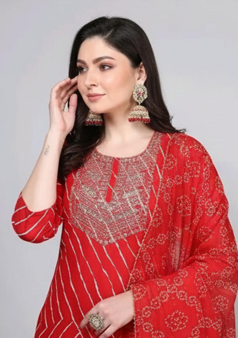 Red Motif Rayon Kurta Set - Indya