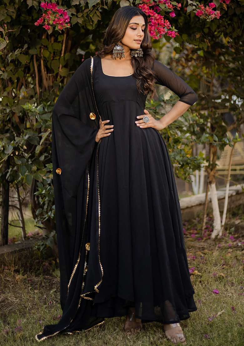 Black Solid Georgette Anarkali Set - Indya