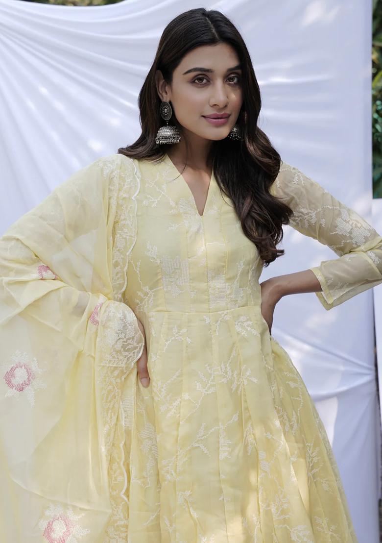 Light Yellow Embroidery Organza Kurta Set - Indya