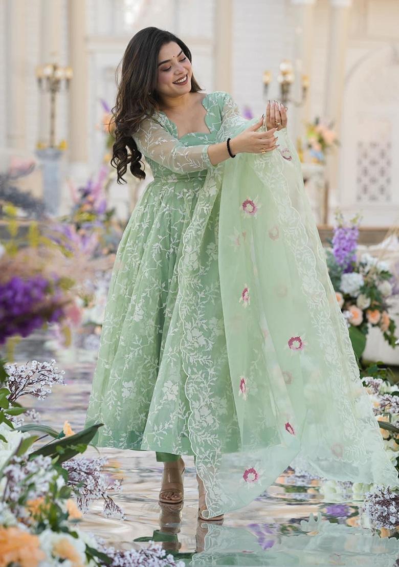 Light Green Embroidery Organza Kurta Set - Indya