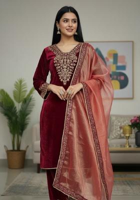 Maroon Embroidery Velvet Kurta Set