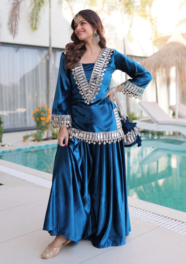 Rama Embroidery Velvet Kurta Set - Indya