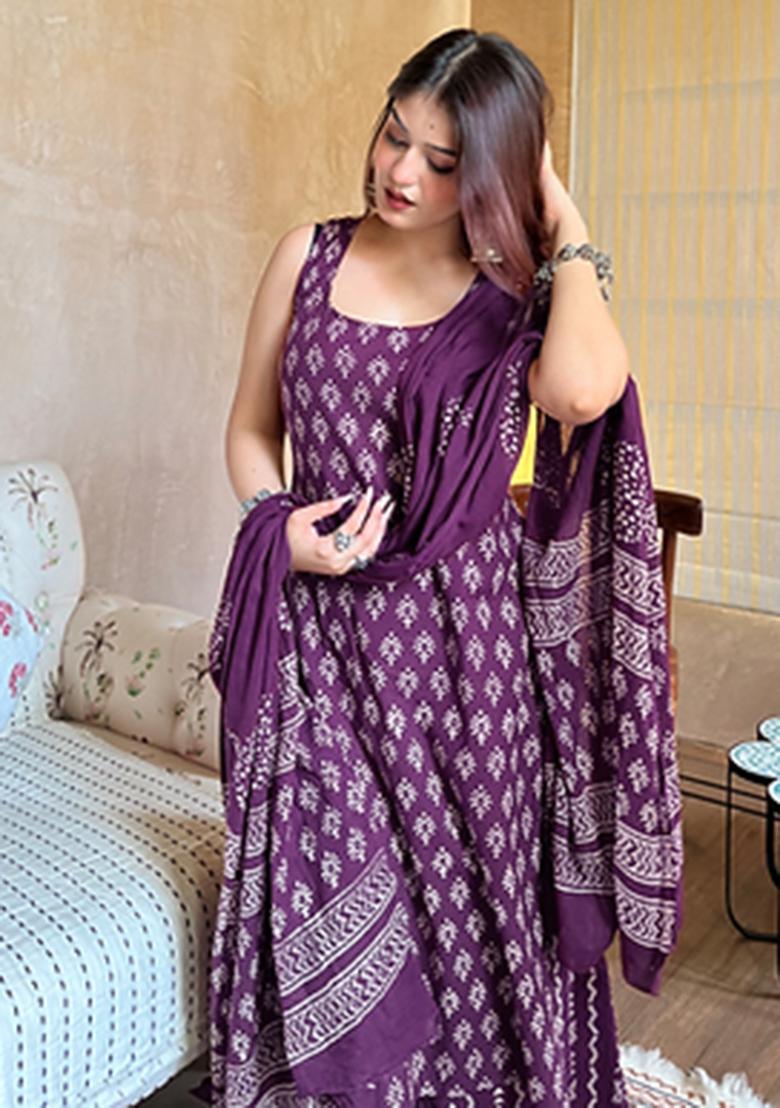 Purple Embroidery Silk Kurta Set - Indya