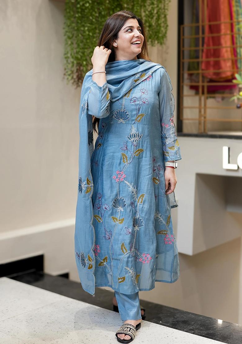 Blue Embroidery Silk Kurta Set - Indya