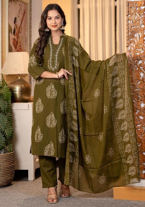 Green Embroidery Cotton Kurta Sets