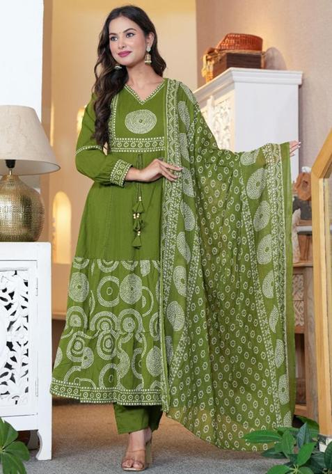 Green Embroidery Cotton Kurta Sets