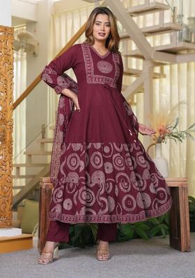 Maroon Embroidery Cotton Kurta Sets