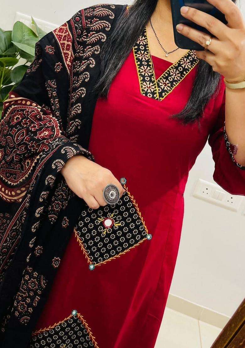 Red Printed Cotton Kurta Sets - Indya