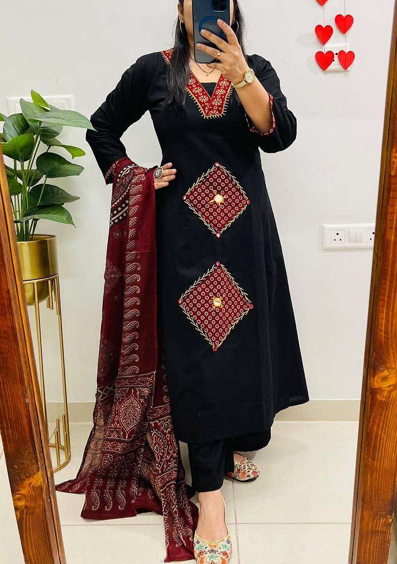 Black Printed Cotton Kurta Sets - Indya