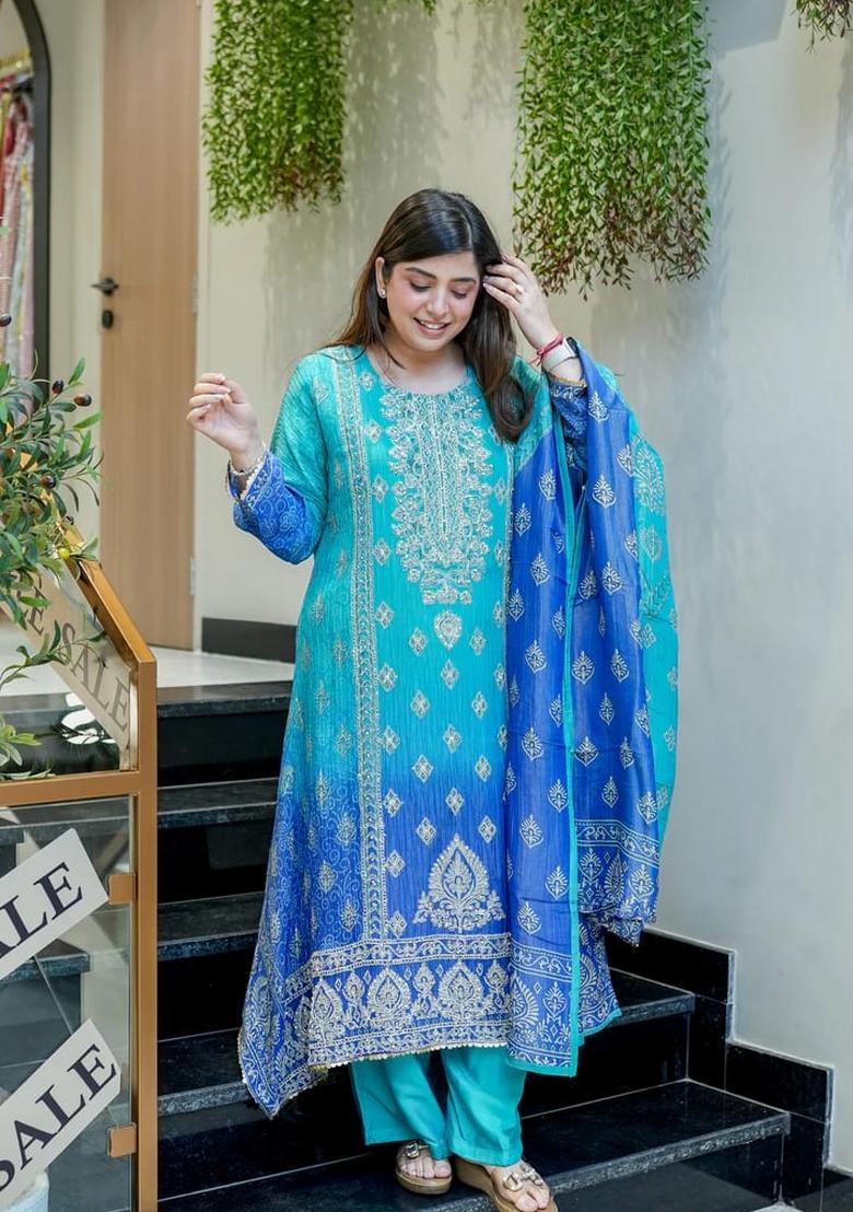 Blue Embroidery Cotton Kurta Sets - Indya