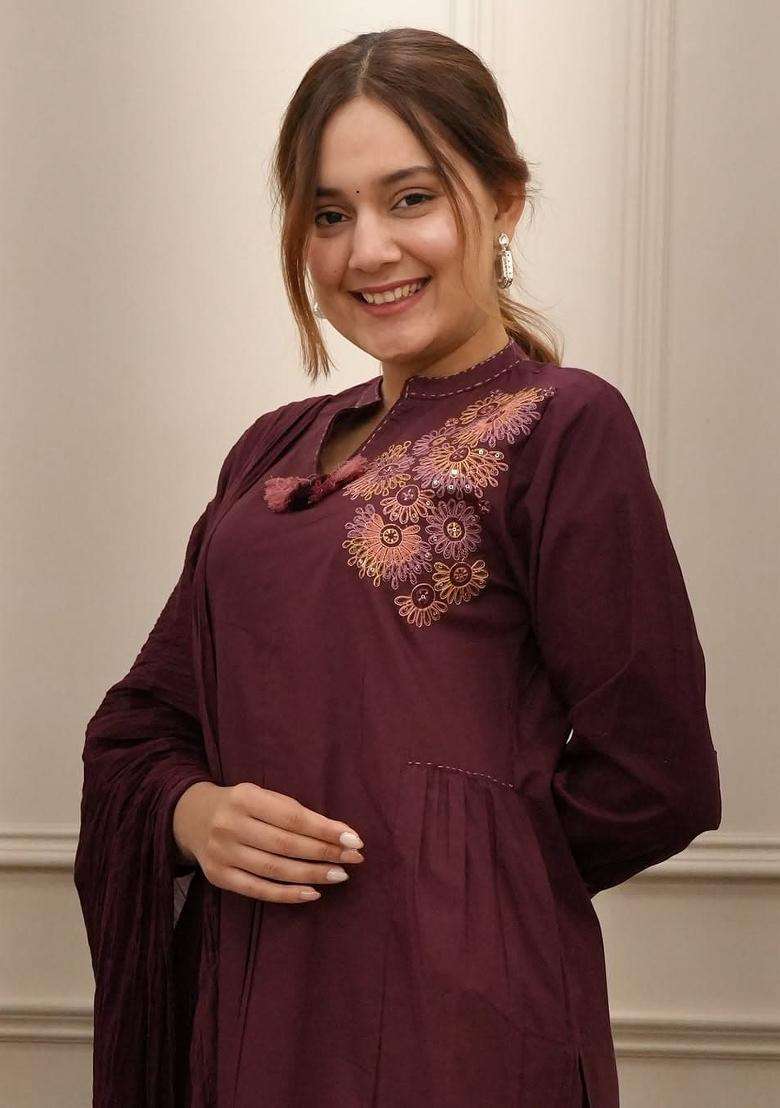 Maroon Embroidery Cotton Kurta Sets - Indya