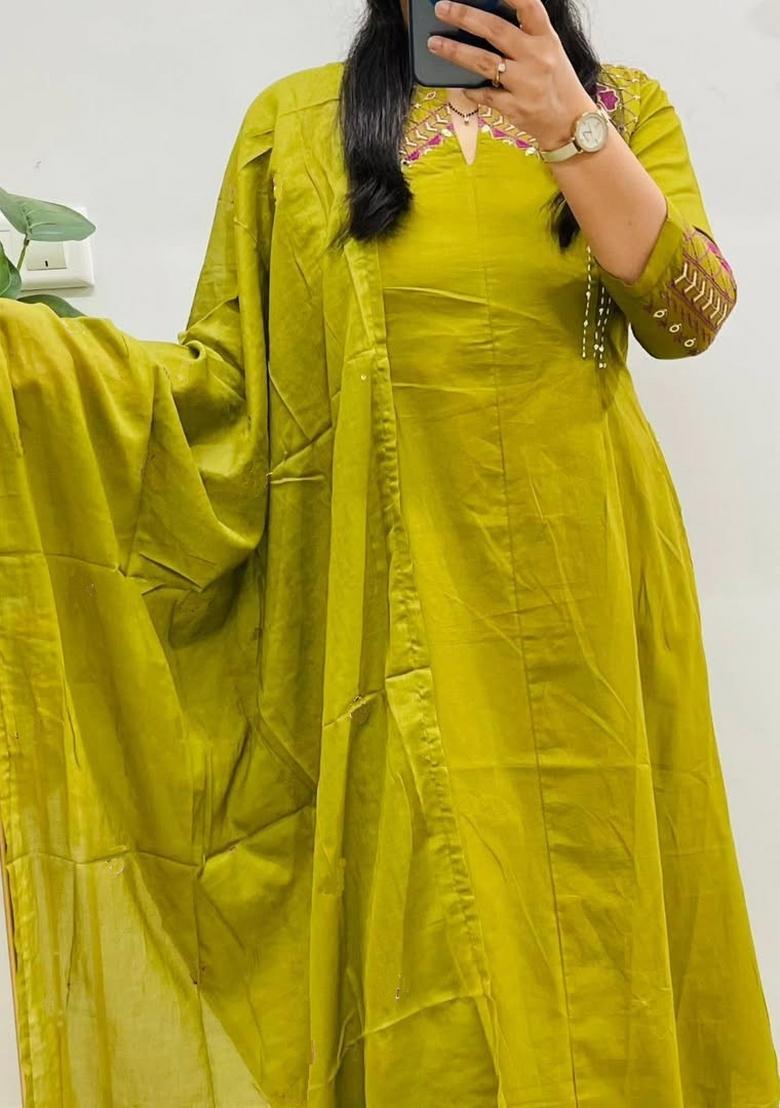 Green Embroidery Cotton Kurta Sets - Indya