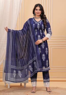 Blue Embroidery Cotton Kurta Sets
