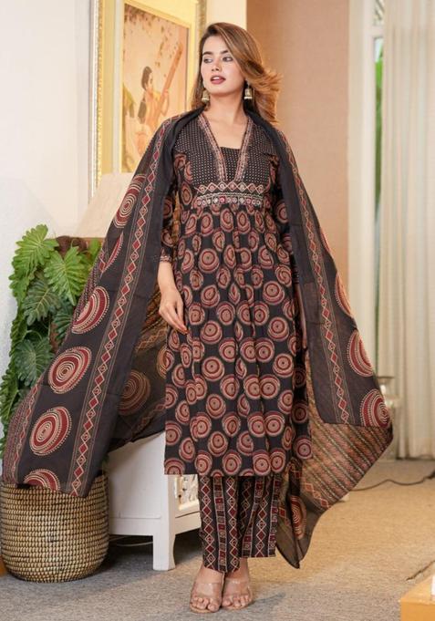 Black Printed Cotton Kurta Sets