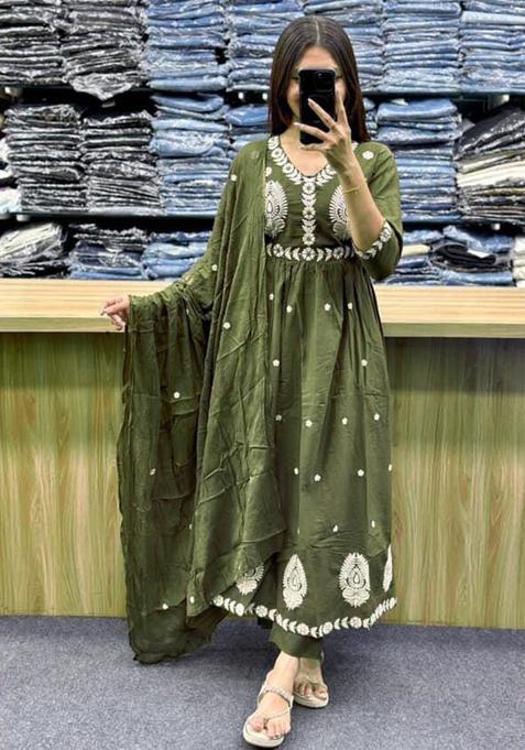 Green Embroidery Cotton Kurta Sets