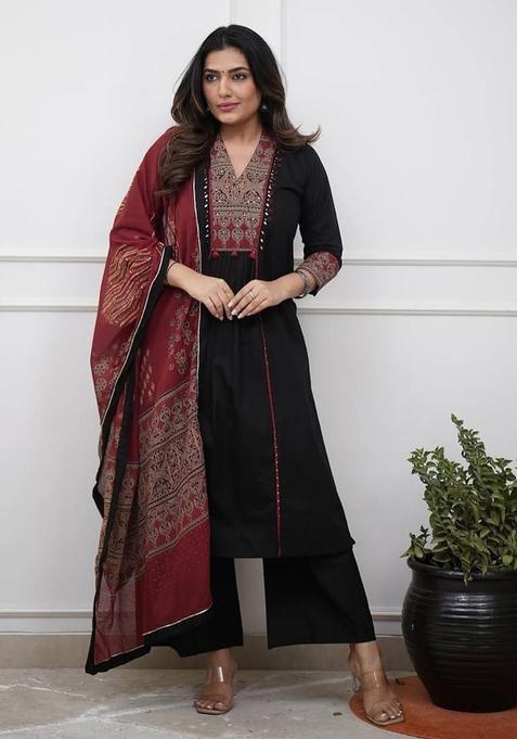 Black Embroidery Cotton Kurta Sets