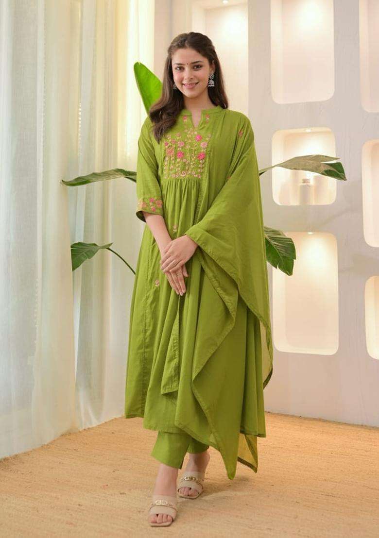Green Embroidery Cotton Kurta Sets - Indya