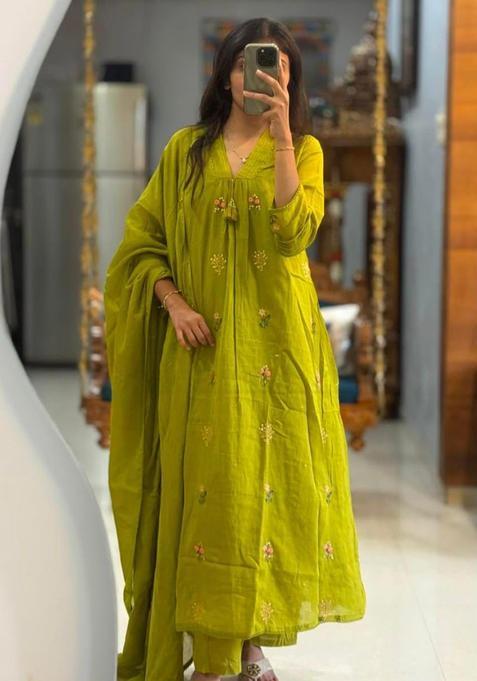 Green Embroidery Cotton Kurta Sets