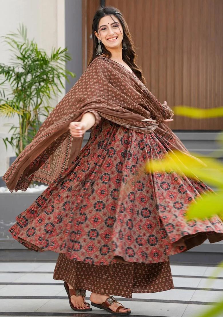 Brown Ethnic Motif Print Rayon Kurta Set - Indya