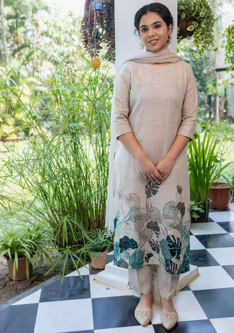 Off White Printed Silk Blend Kurta Set - Indya