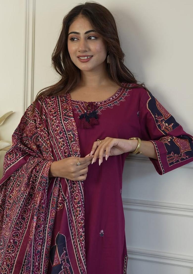 Purple Embroidery Cotton Kurta Set - Indya