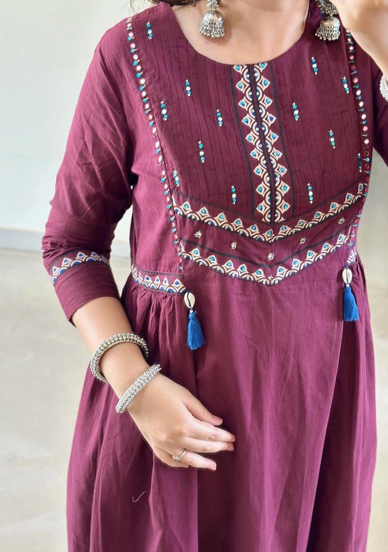 Maroon Embroidery Cotton Kurta Set - Indya