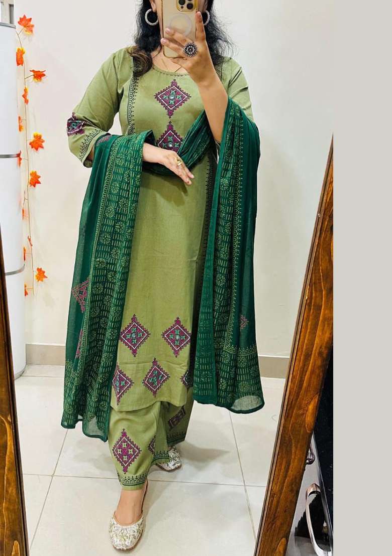 Green Printed Cotton Kurta Set - Indya