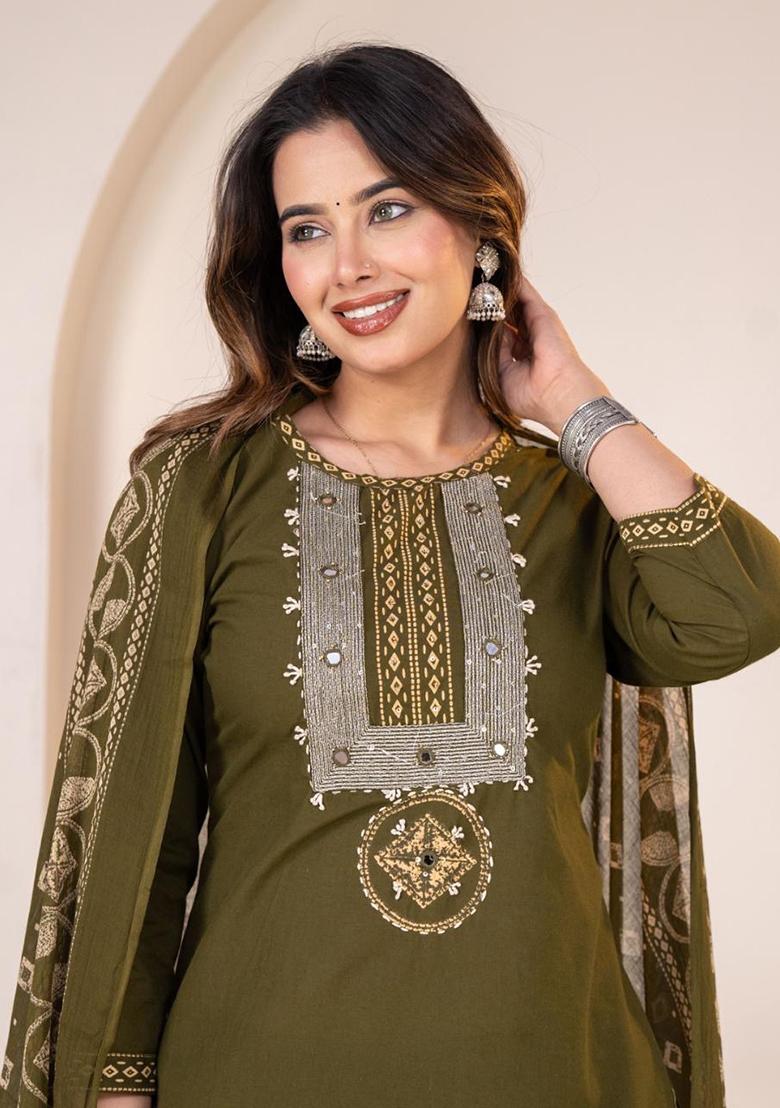 Green Embroidery Cotton Kurta Set - Indya