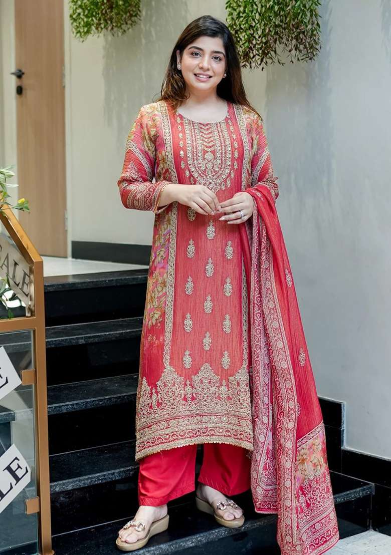 Red Embroidery Chinon Kurta Set - Indya