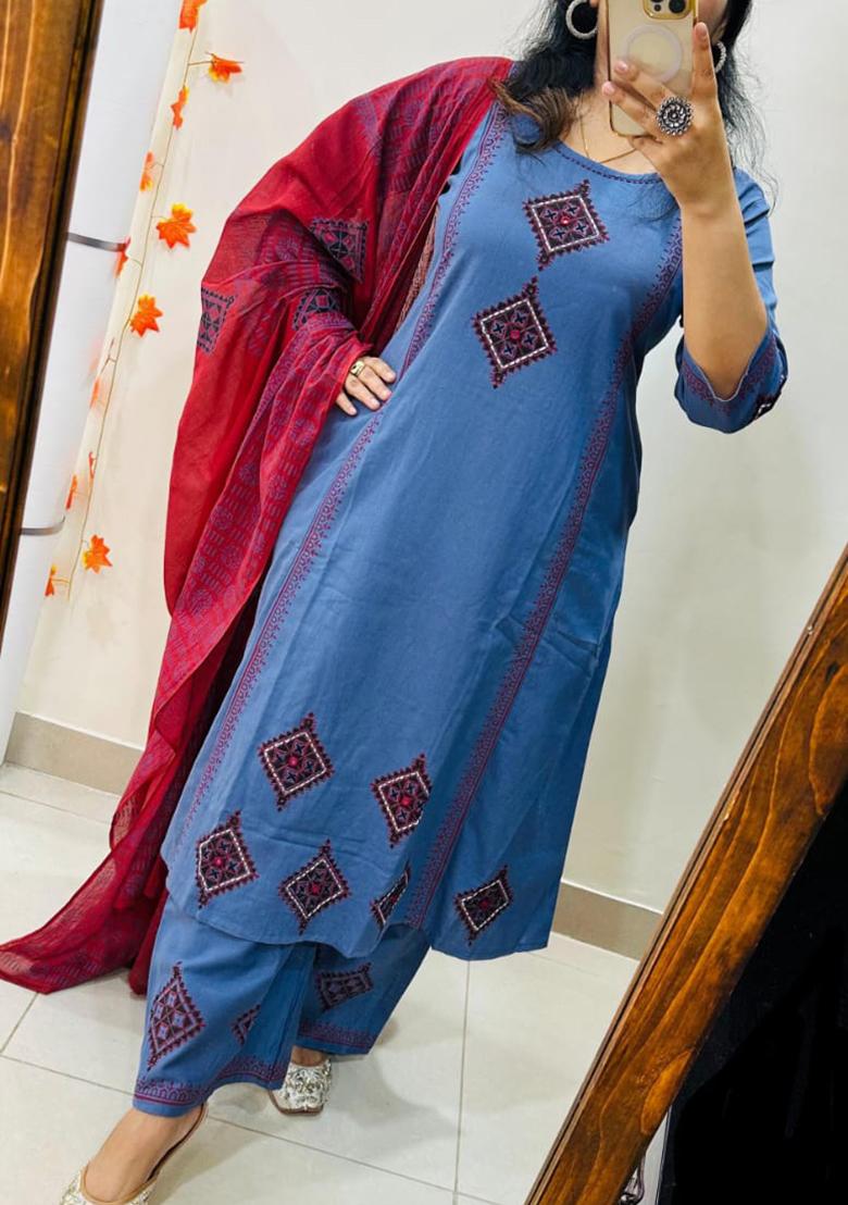 Blue Embroidery Cotton Kurta Set - Indya