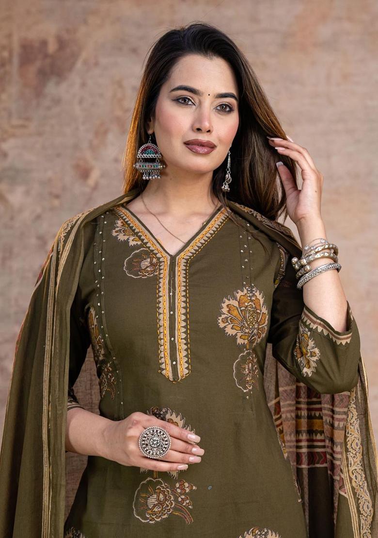 Green Embroidery Cotton Kurta Set - Indya